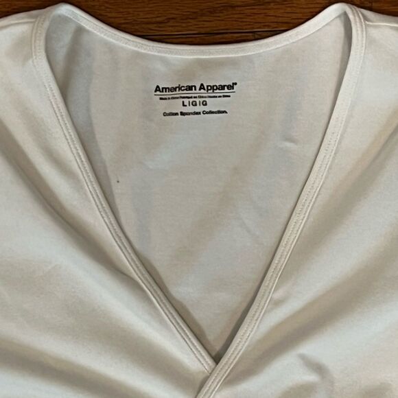 American Apparel Women’s Large White Julliard Long Sleeve Ballet Wrap Top NWT - Picture 8 of 8